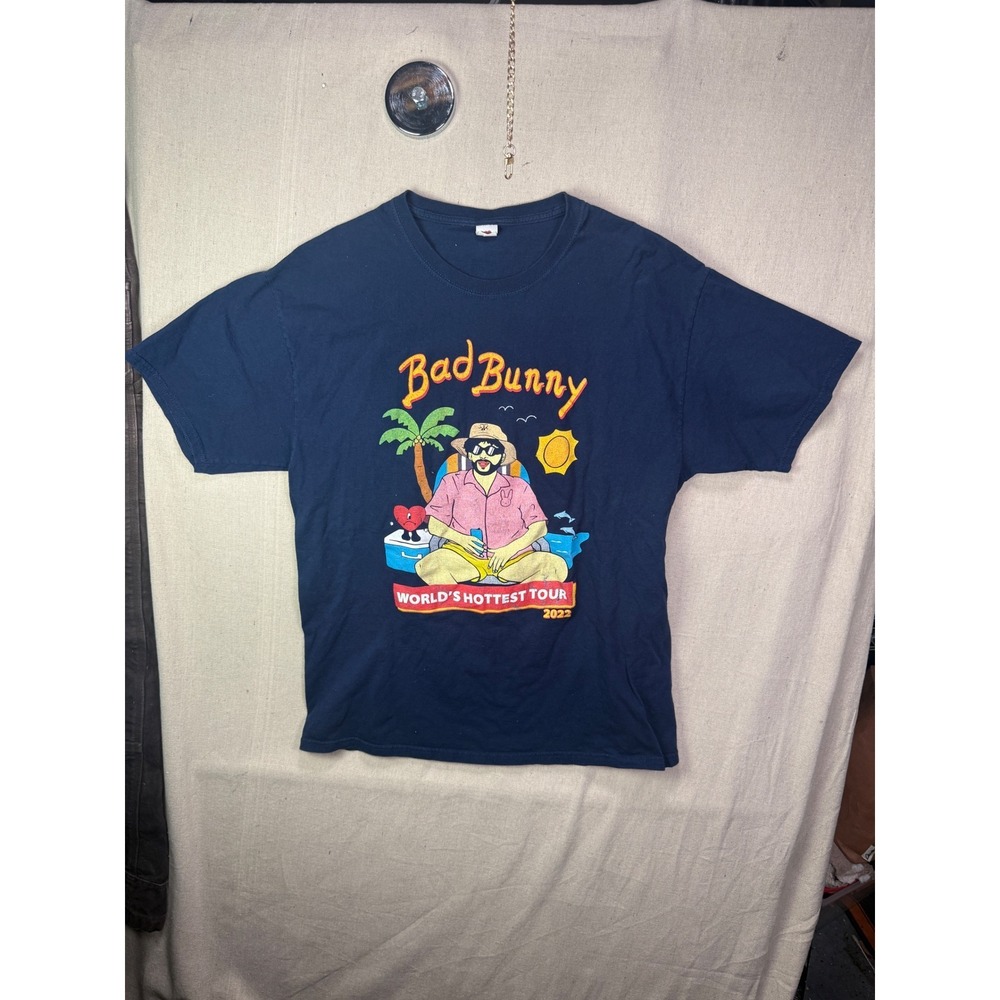 Vintage Bad Bunny World's Hottest Tour‎ 2022 Graphic T-Shirt Navy Blue